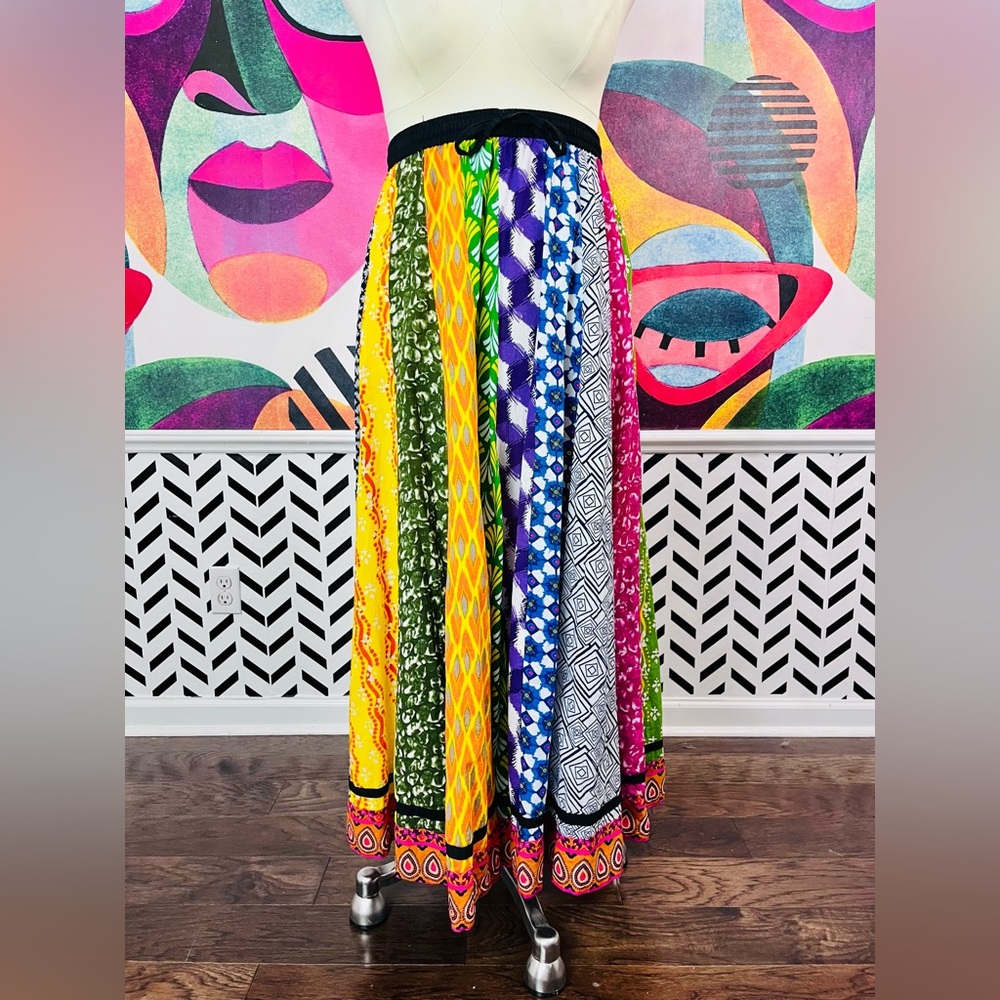 LAST CHANCE 🌈 Colorful Patterned Maxi Skirt